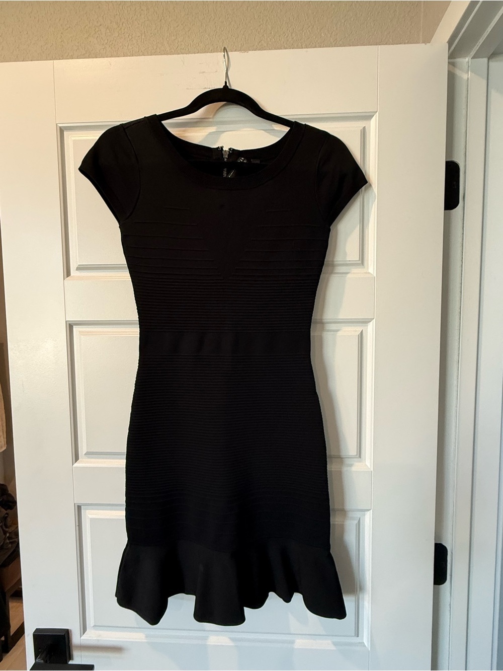 Guess Black Cap-Sleeve Ruffle-Hem Bandage Mini Dress